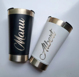 copo térmico  ( gravação a laser) copo 500ml com tampa 4,5x10cm  gravação a laser  copo térmico 500ml com tampa e abridor